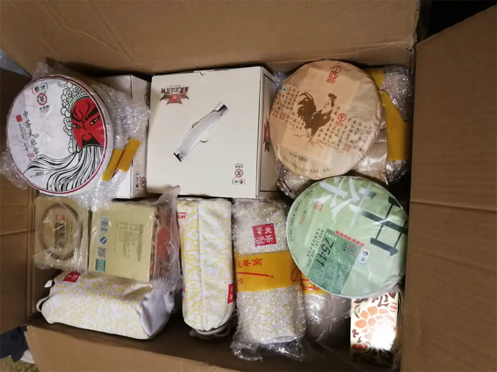 陕西回收中茶普洱茶2017年生茶熟茶图3